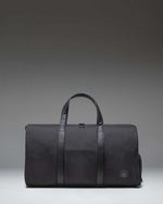 Herschel Novel Duffle bag in Black Tonal.