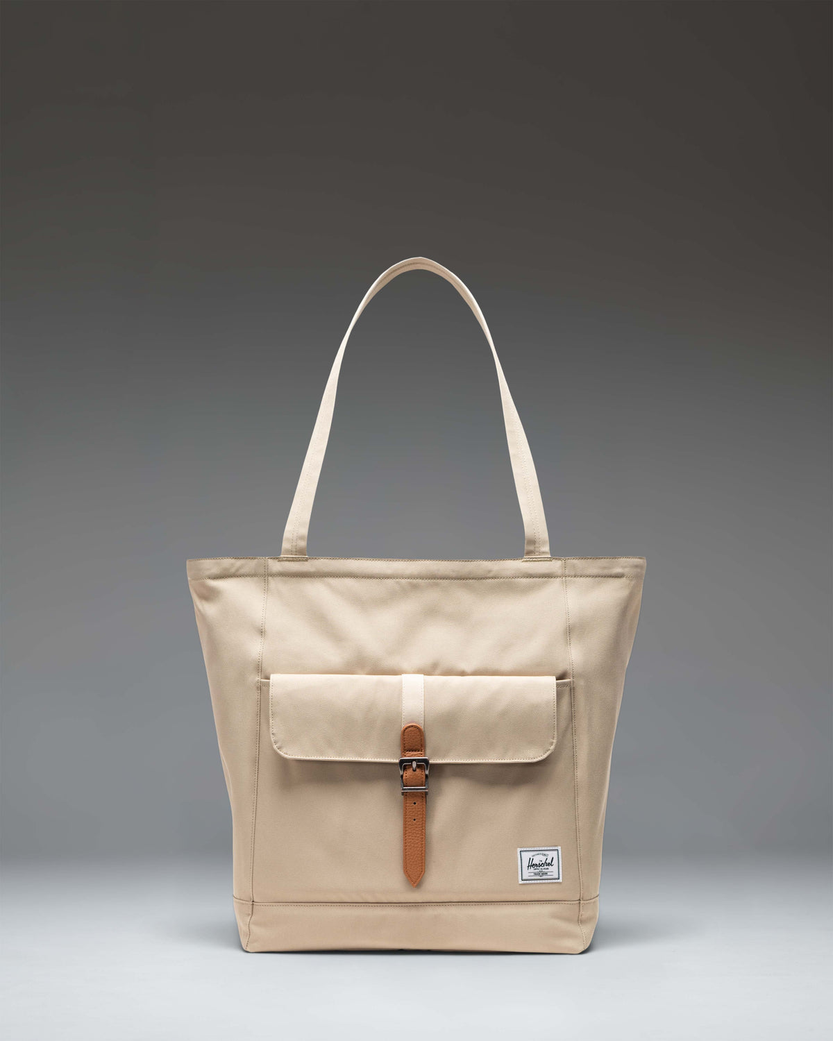 Herschel Retreat Tote bag in Eucalyptus green.
