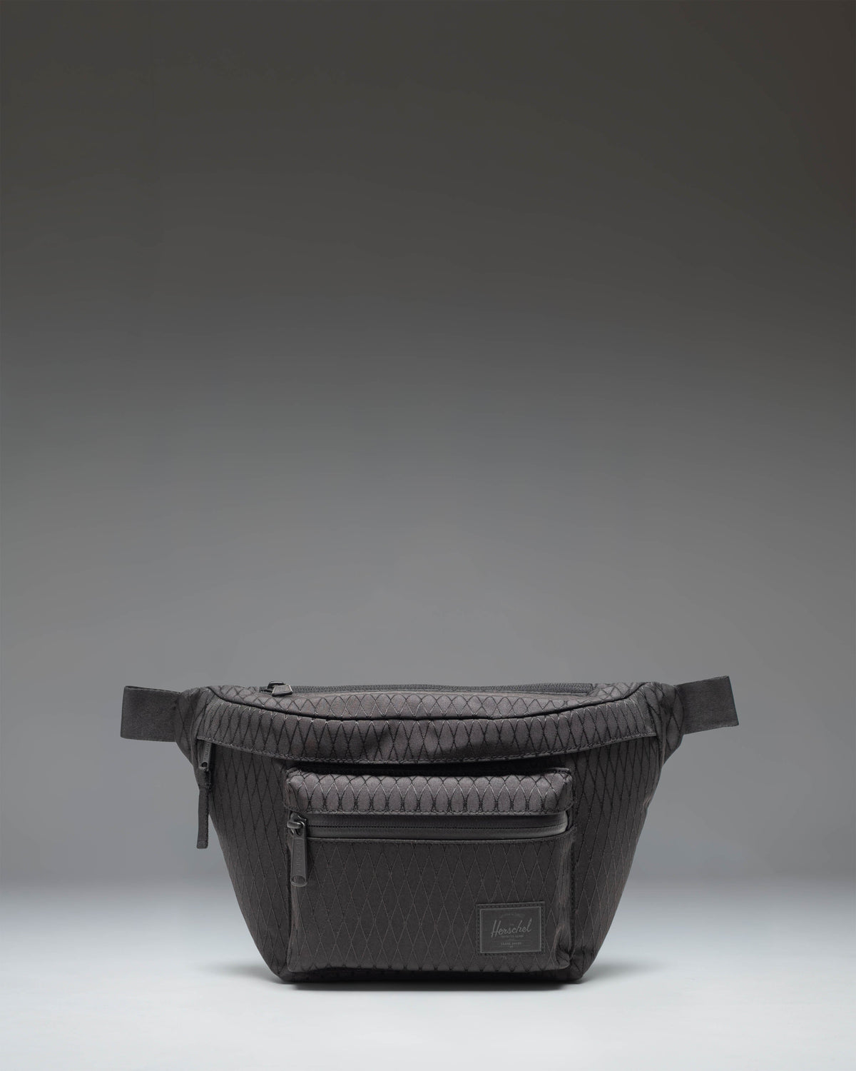 Front view of the Herschel Supply Co Pop Quiz Hip Pack in Black Diamond/Black.