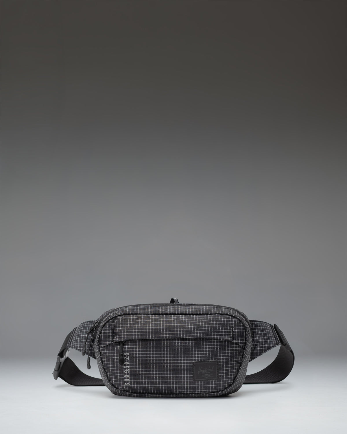 Herschel Supply Co Ultralight Hip Pack 2 L in Black shown from the front highlighting its lightweight design and adjustable strap.