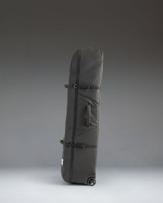 Herschel Heritage Golf Travel Wheelie Bag in black.